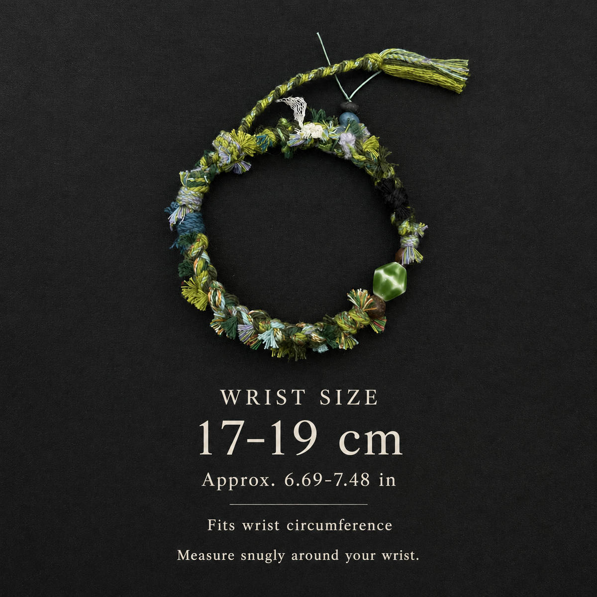 Fern Passage bracelet wrist size guide: 17–19 cm, approximately 6.69–7.48 inches, measured around the wrist.