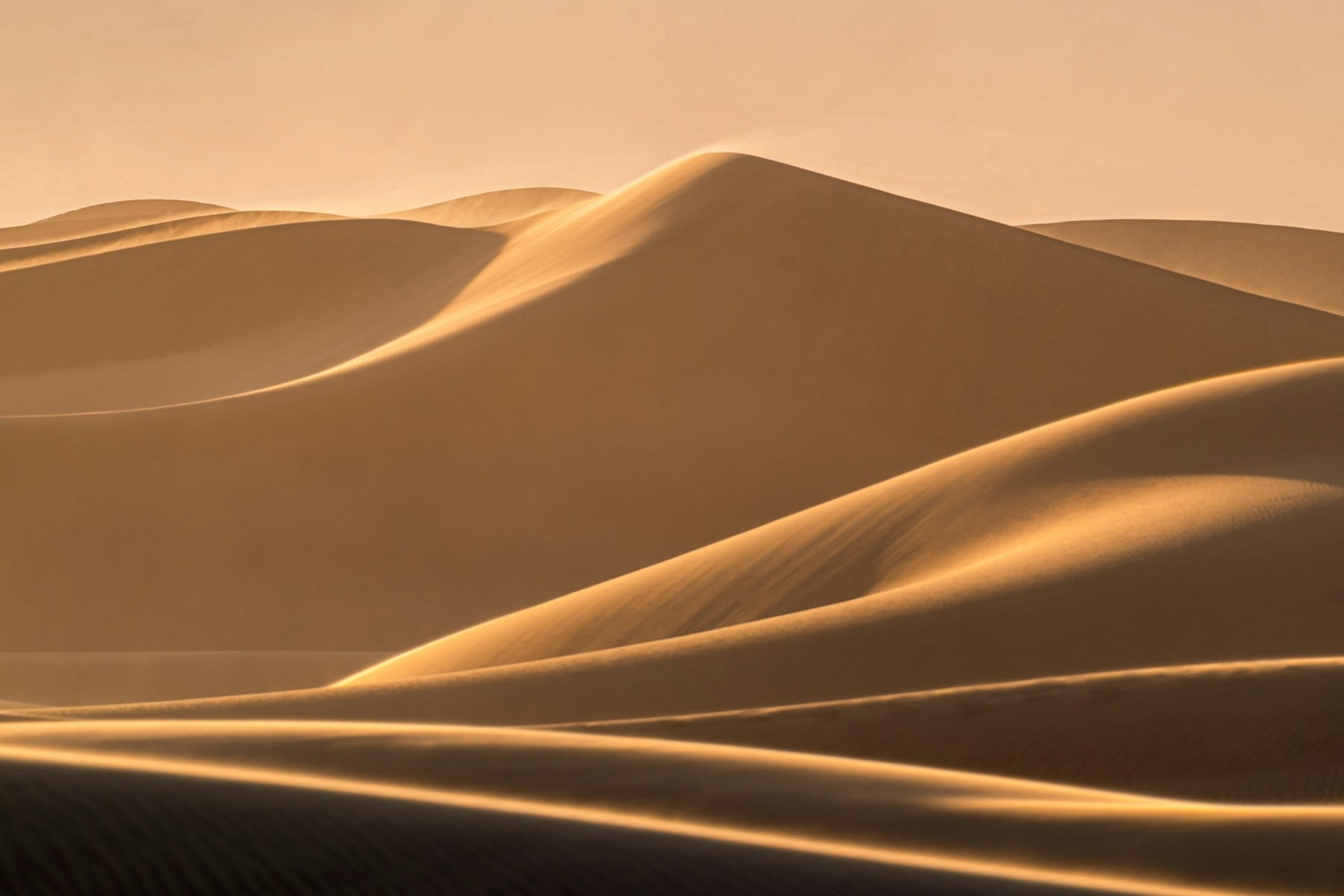 Layers of desert sand